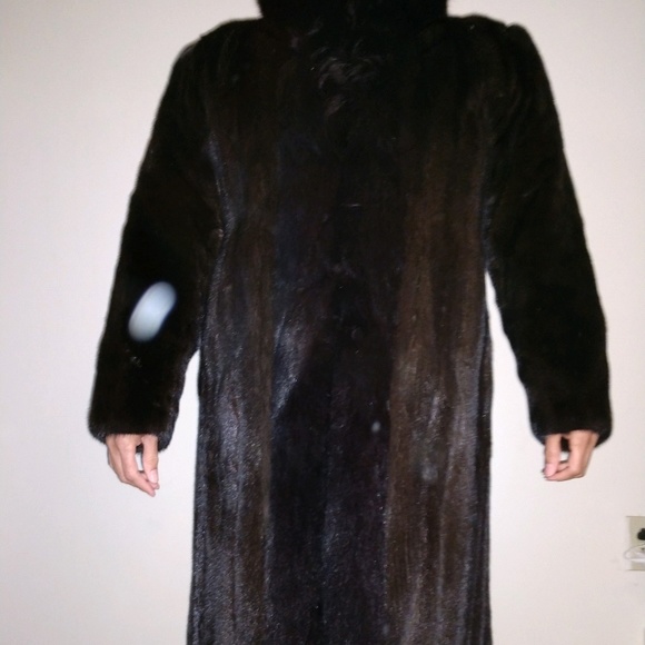 Antonovich Furs Blackglama Overcoat Mink Fur - Picture 6 of 7